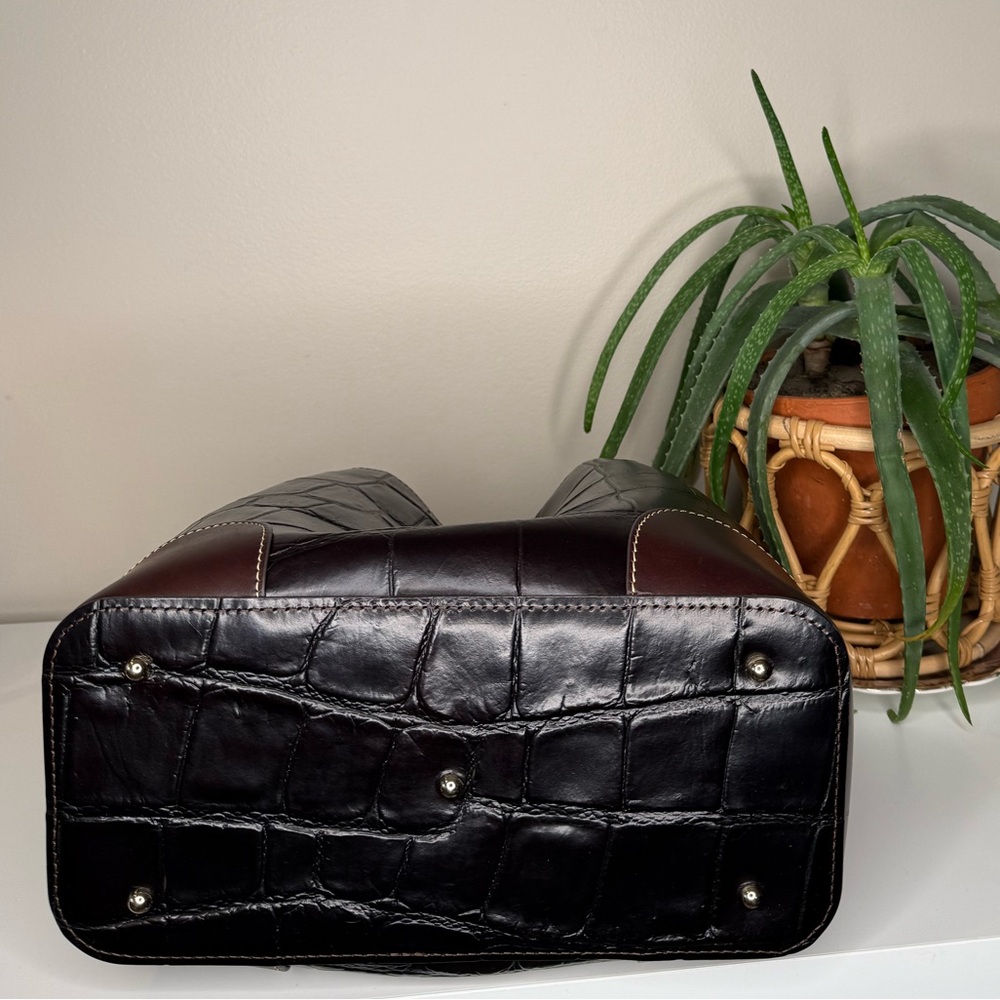 Dooney & Bourke Oakdale Brenna Satchel Croc Embossed Leather Espresso Handbag - Picture 5 of 14